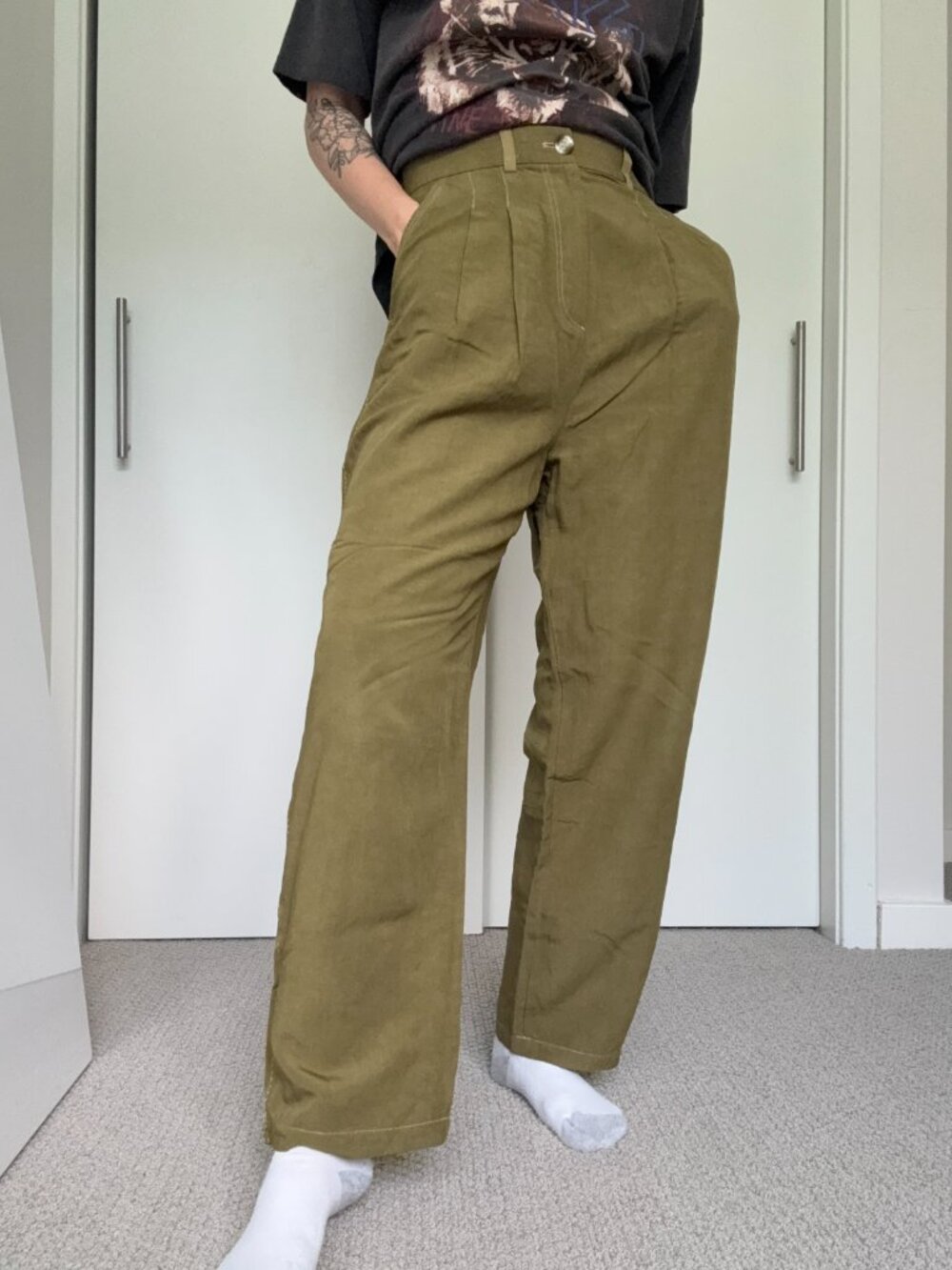 & Other Stories Olive Green High-Waisted Trousers